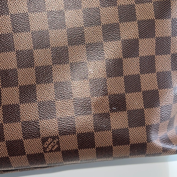 Louis Vuitton MM Neverfull - Picture 4 of 11